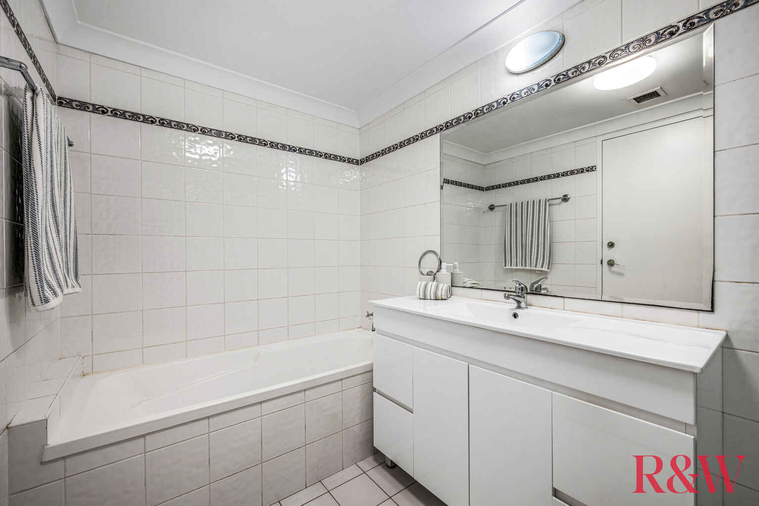 18/11 Thorpe Avenue Liberty Grove