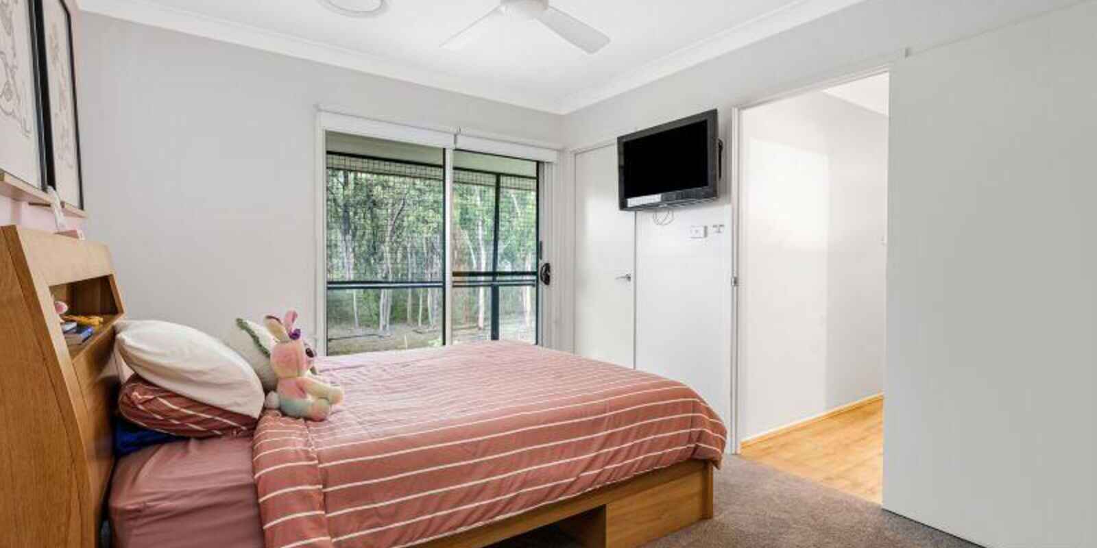 27 Blackwood Street Claremont Meadows