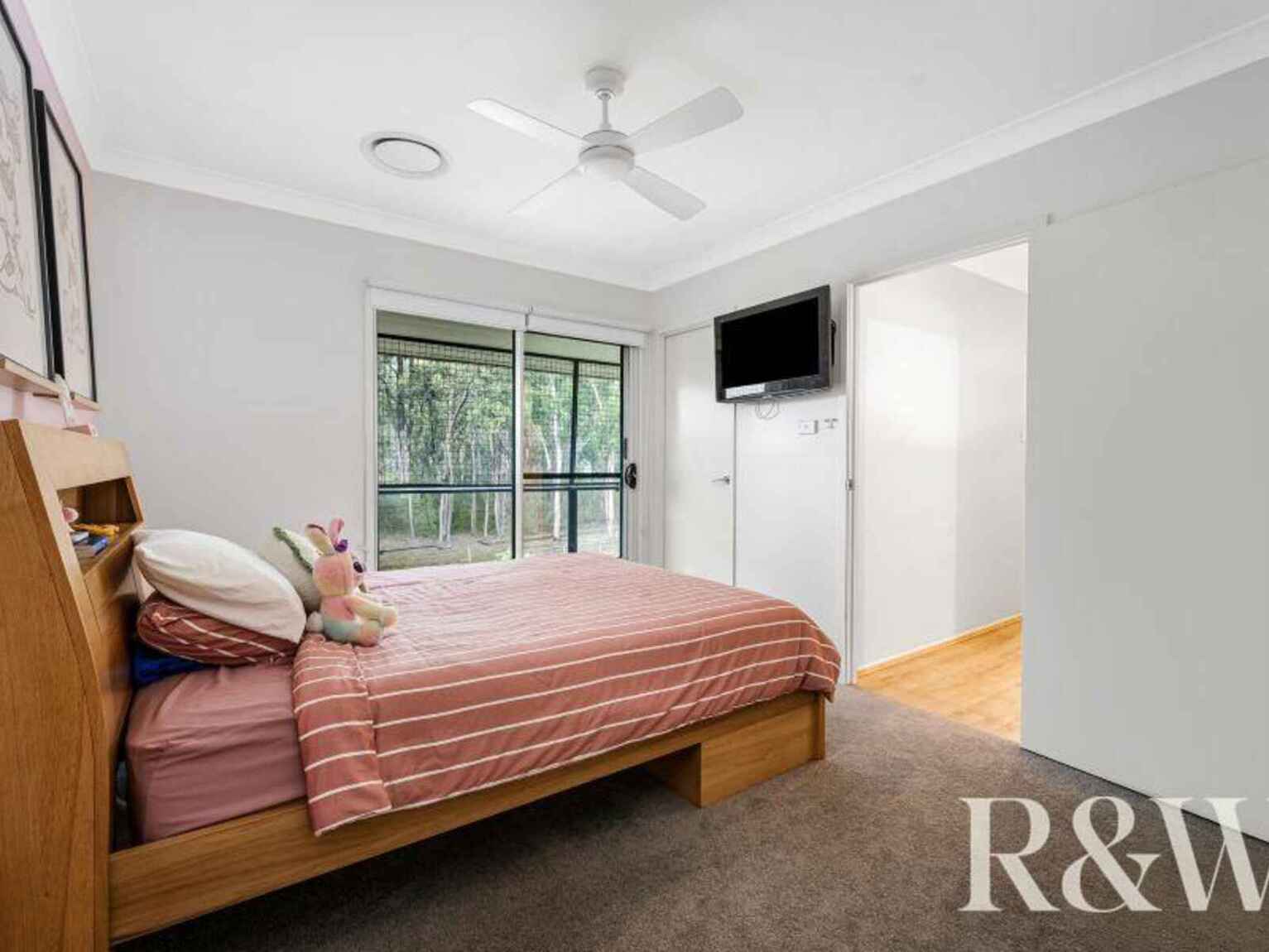 27 Blackwood Street Claremont Meadows