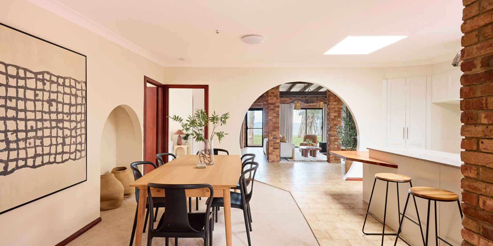 284 Tuggerawong Road Tuggerawong