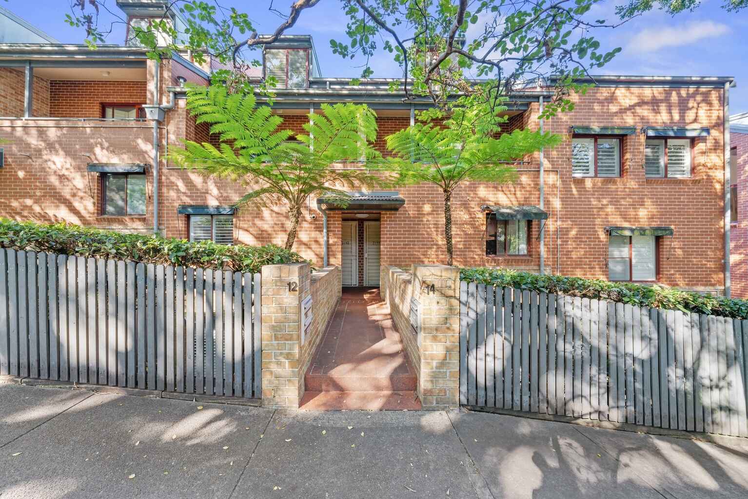 2/14 Kensington Street Waterloo