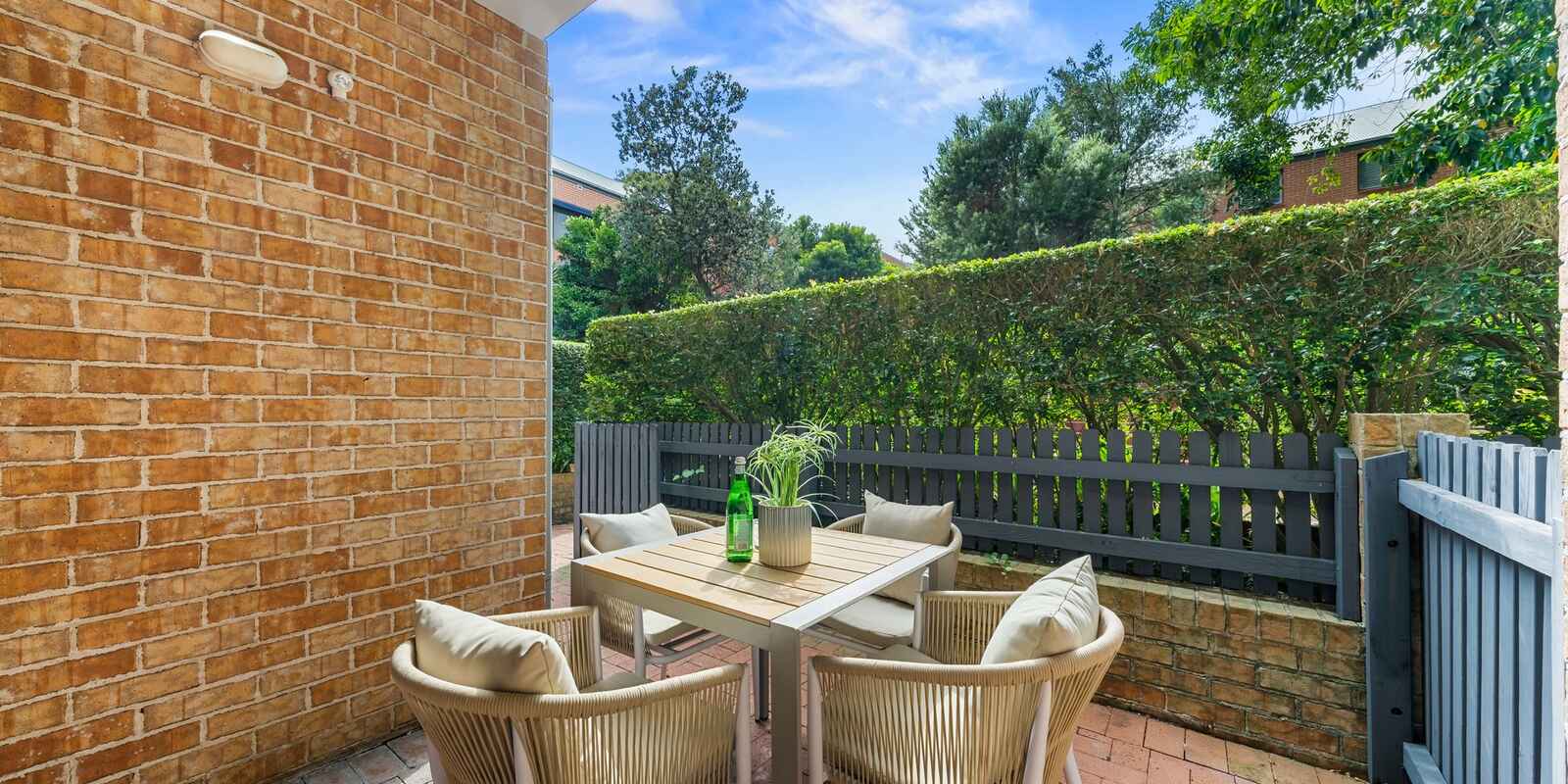 5/2 Kensington Mews Waterloo