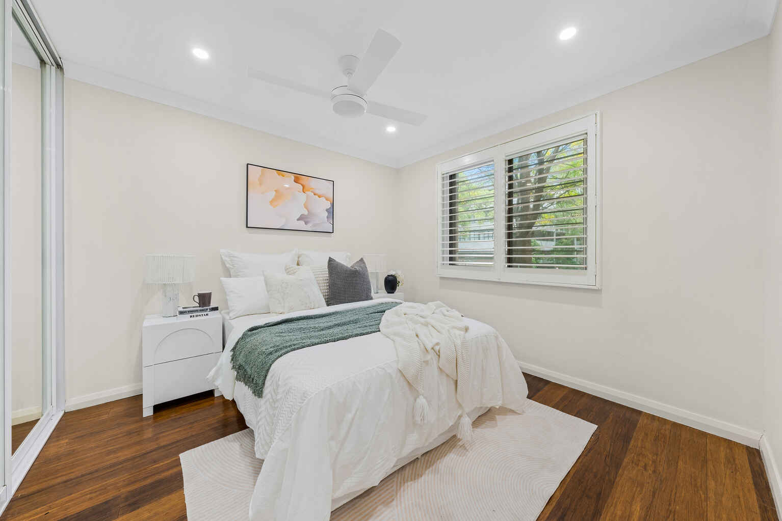 5/2 Kensington Mews Waterloo