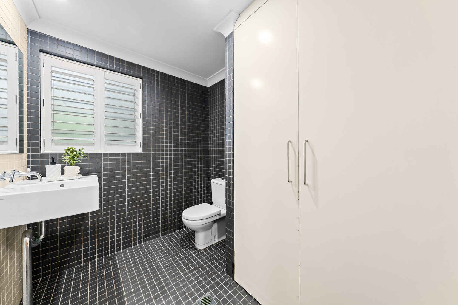 5/2 Kensington Mews Waterloo