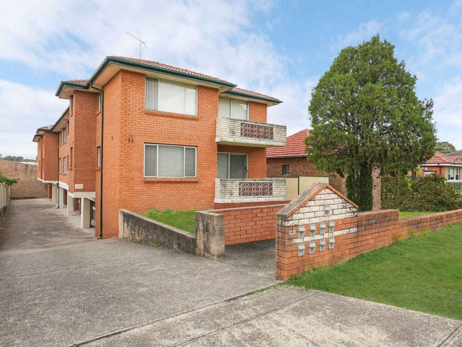 6/26 Myers Street Roselands