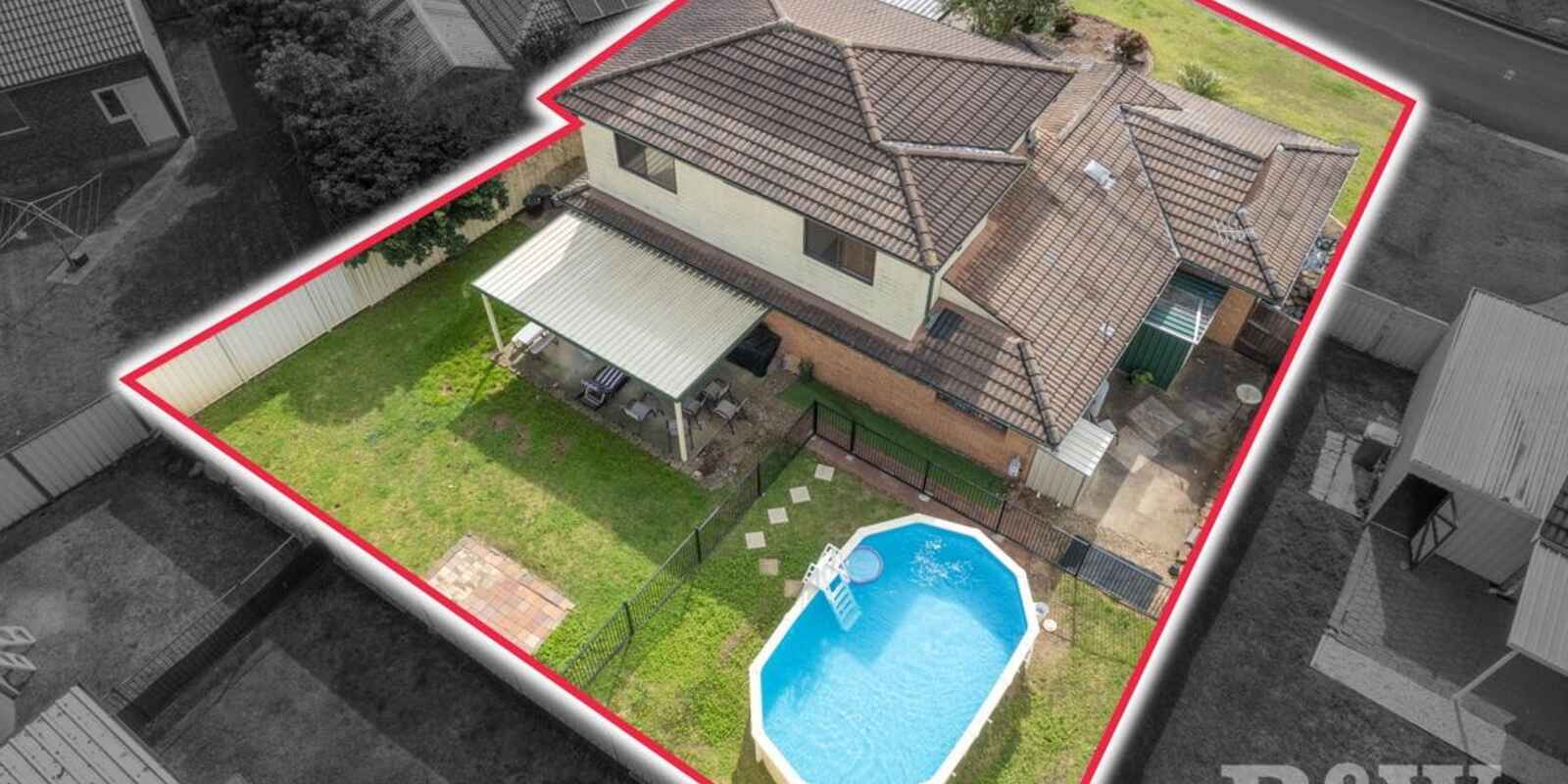 8 Larapinta Crescent St Helens Park