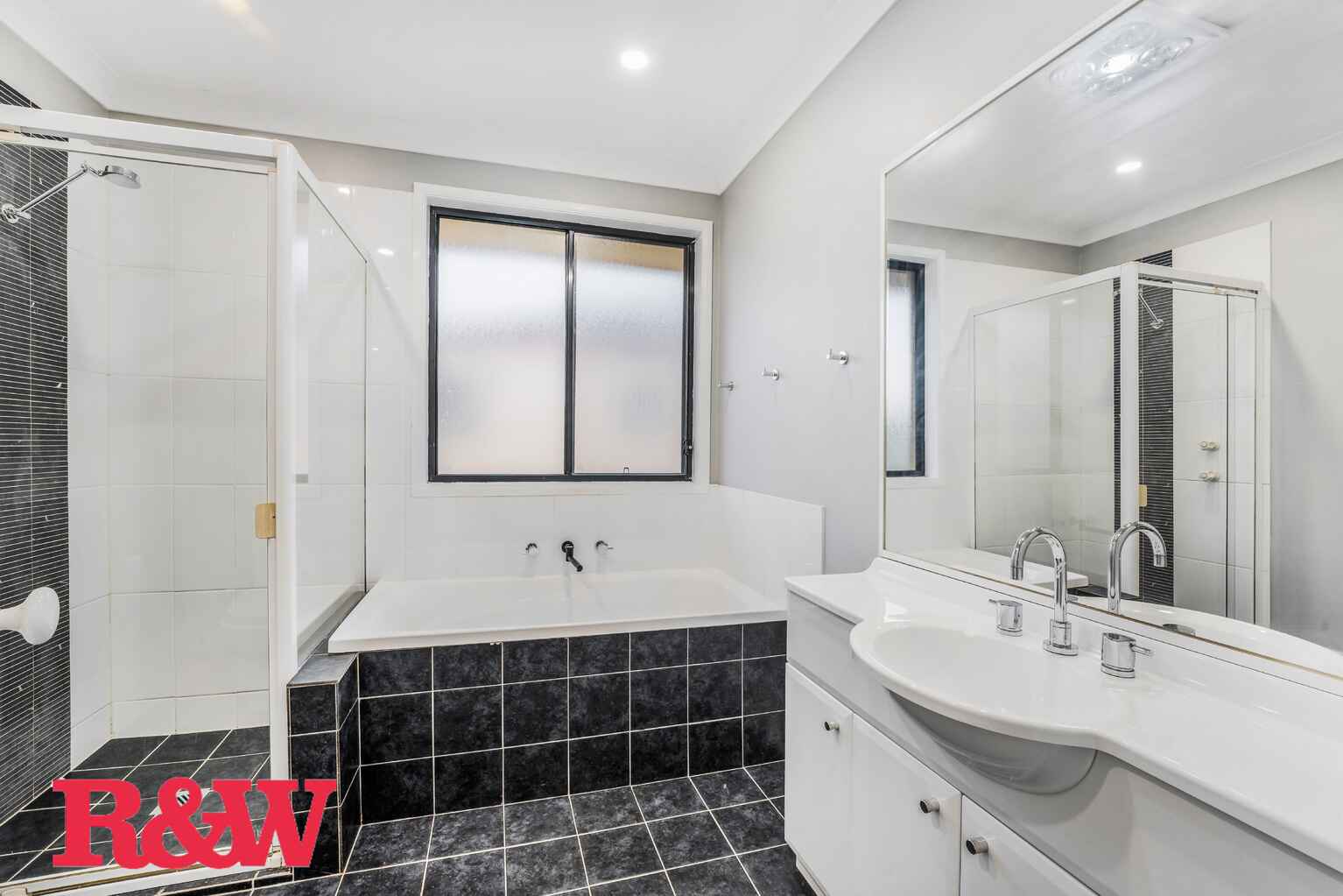 20 Royal George Drive Harrington Park