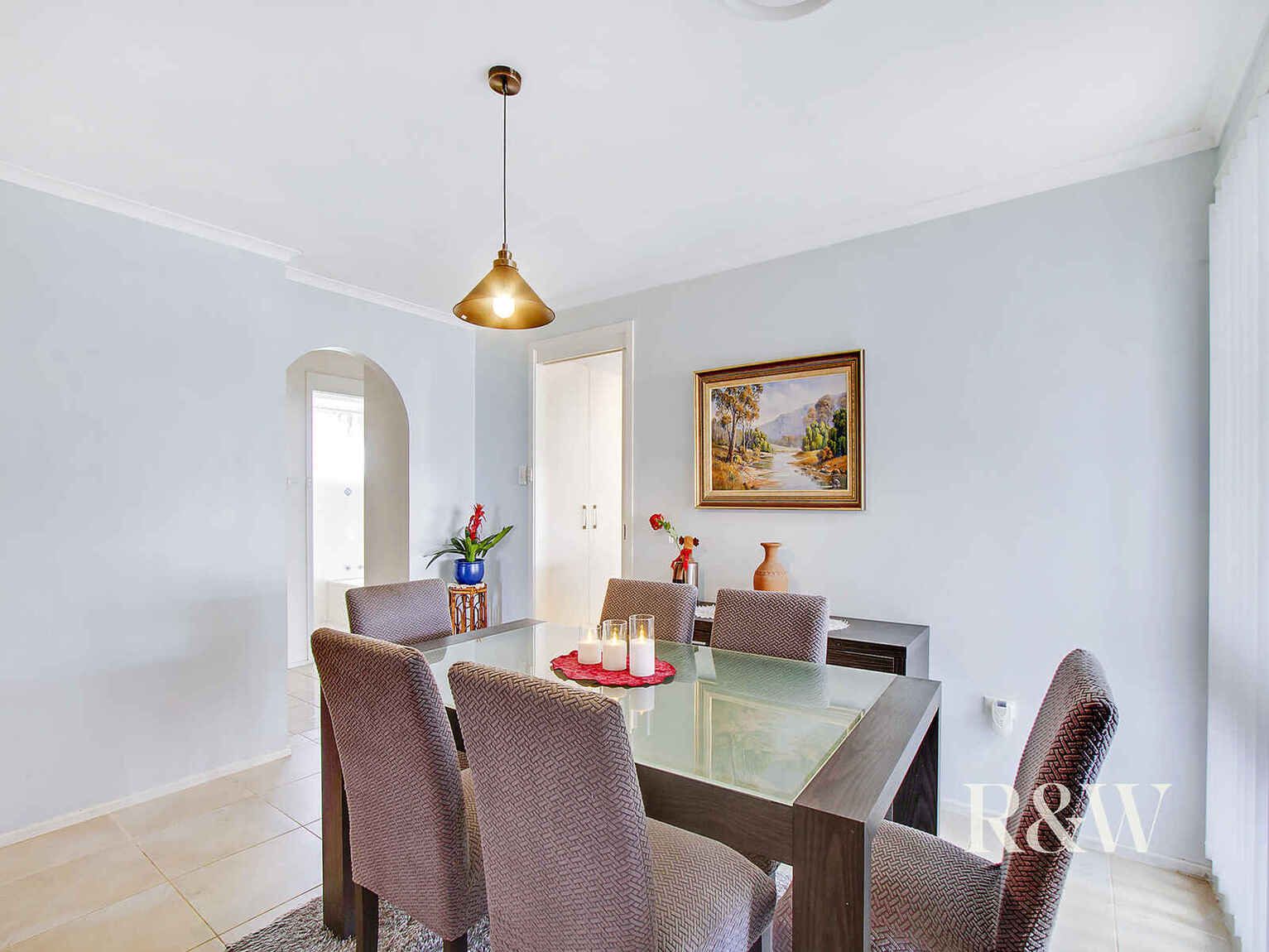 7 Eucumbene Place St Clair