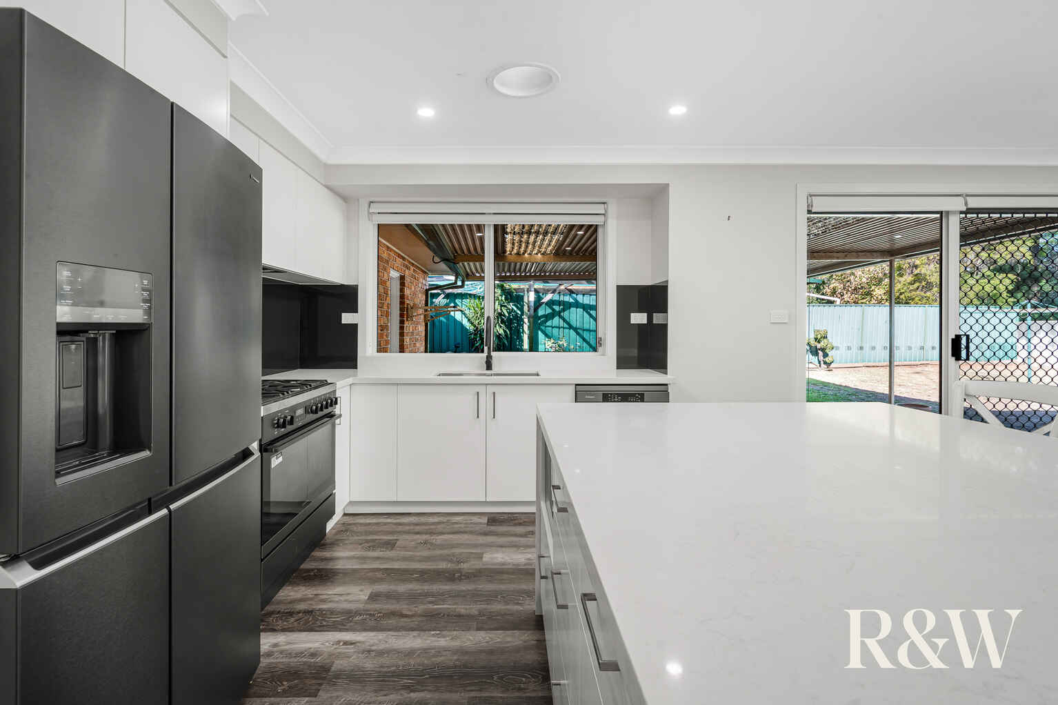57 Kunipipi Street St Clair