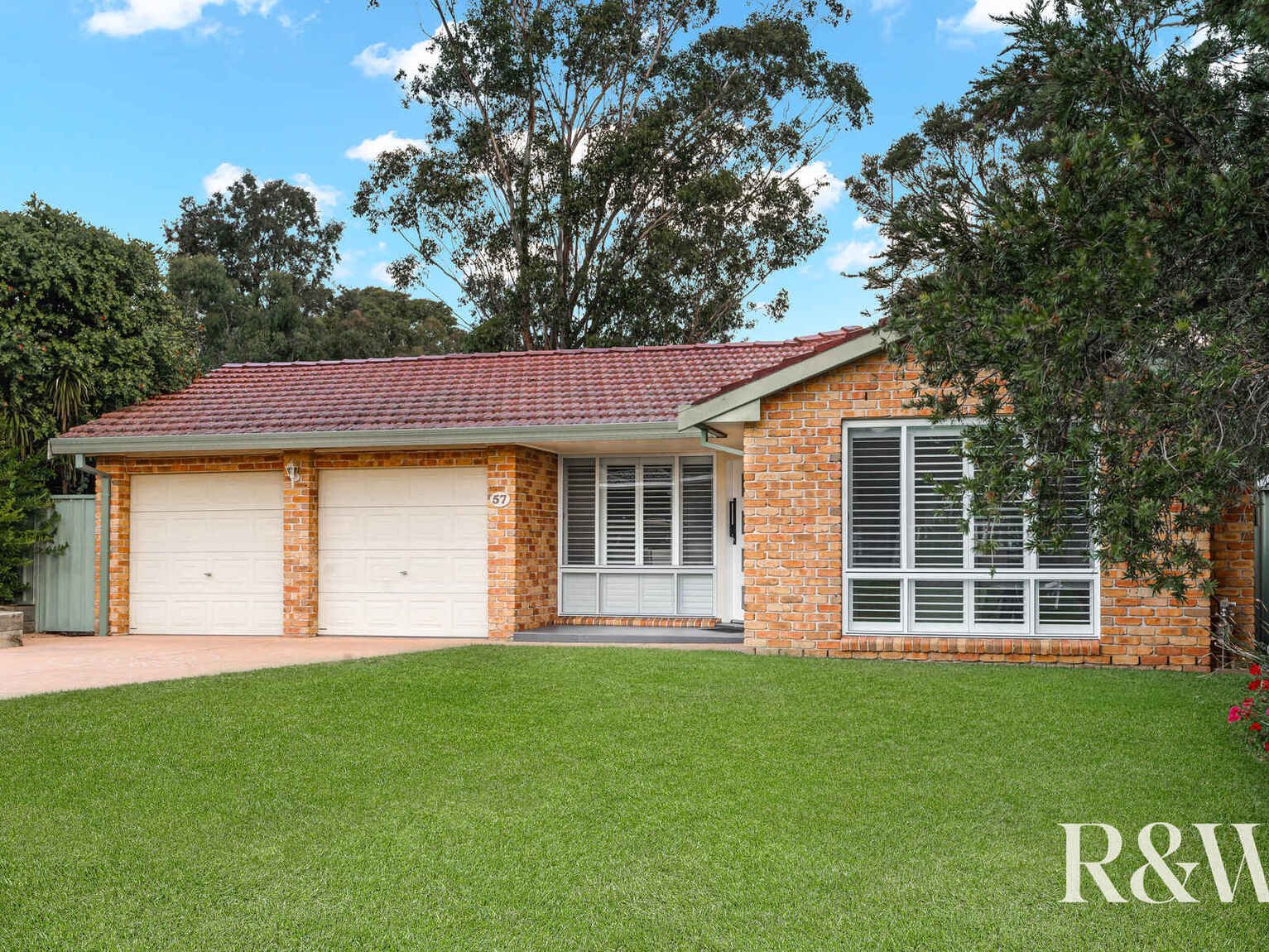 57 Kunipipi Street St Clair