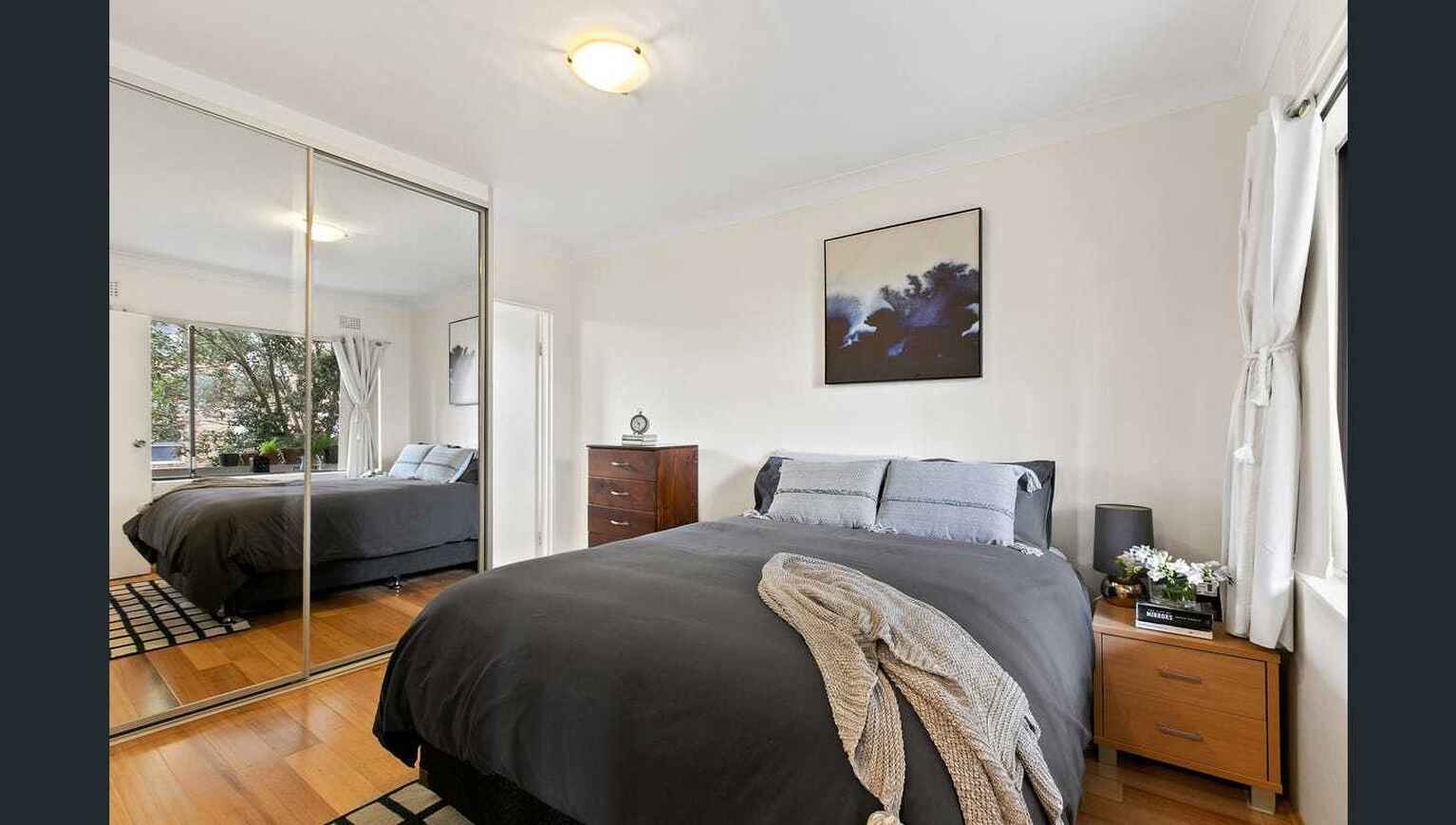 2/218 Ben Boyd Road  Cremorne