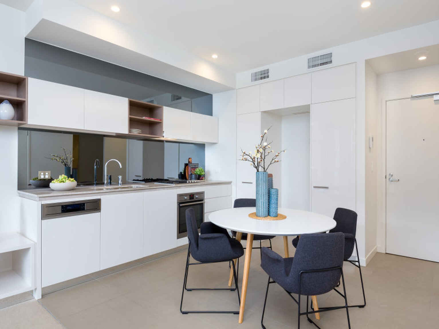 208/23 Archibald Avenue Waterloo