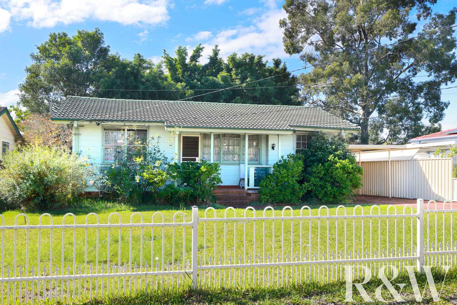 15 Halinda Street Whalan