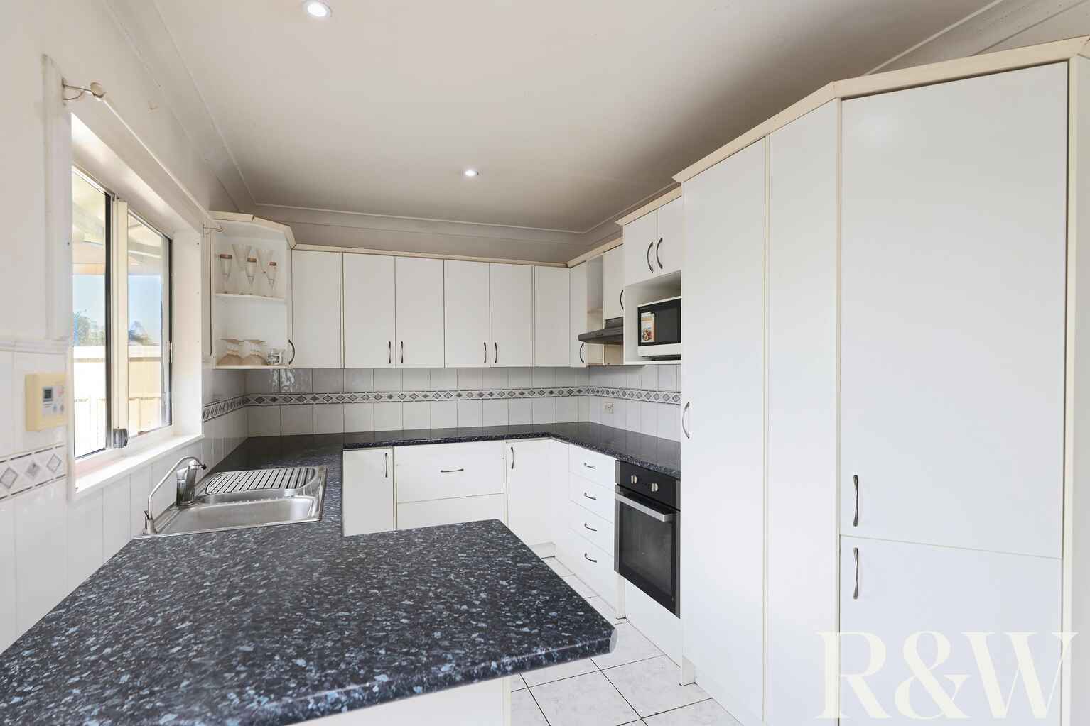 15 Halinda Street Whalan