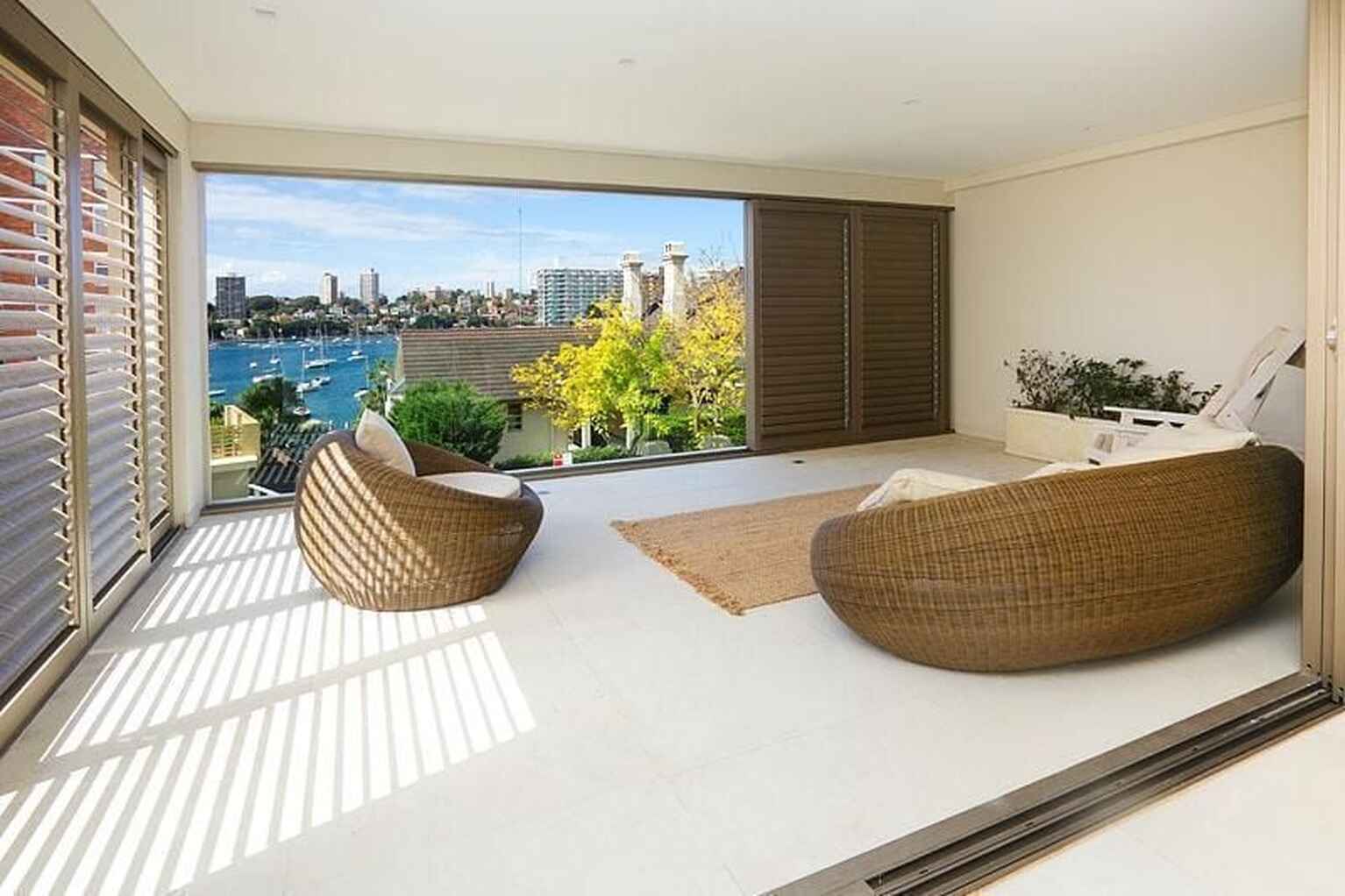 4/11a Billyard Ave Elizabeth Bay