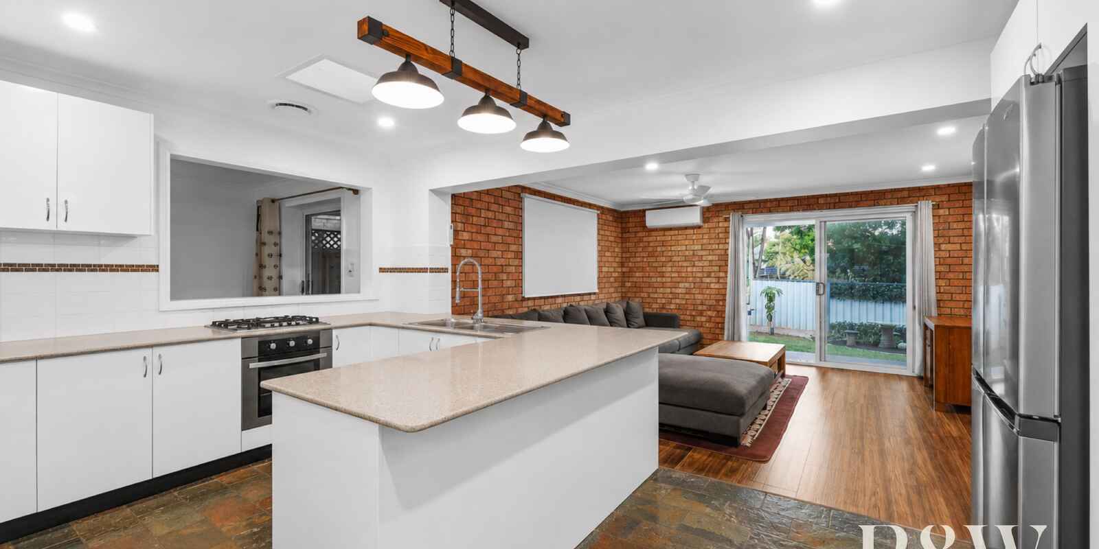 3 OMARU CRESCENT Bradbury