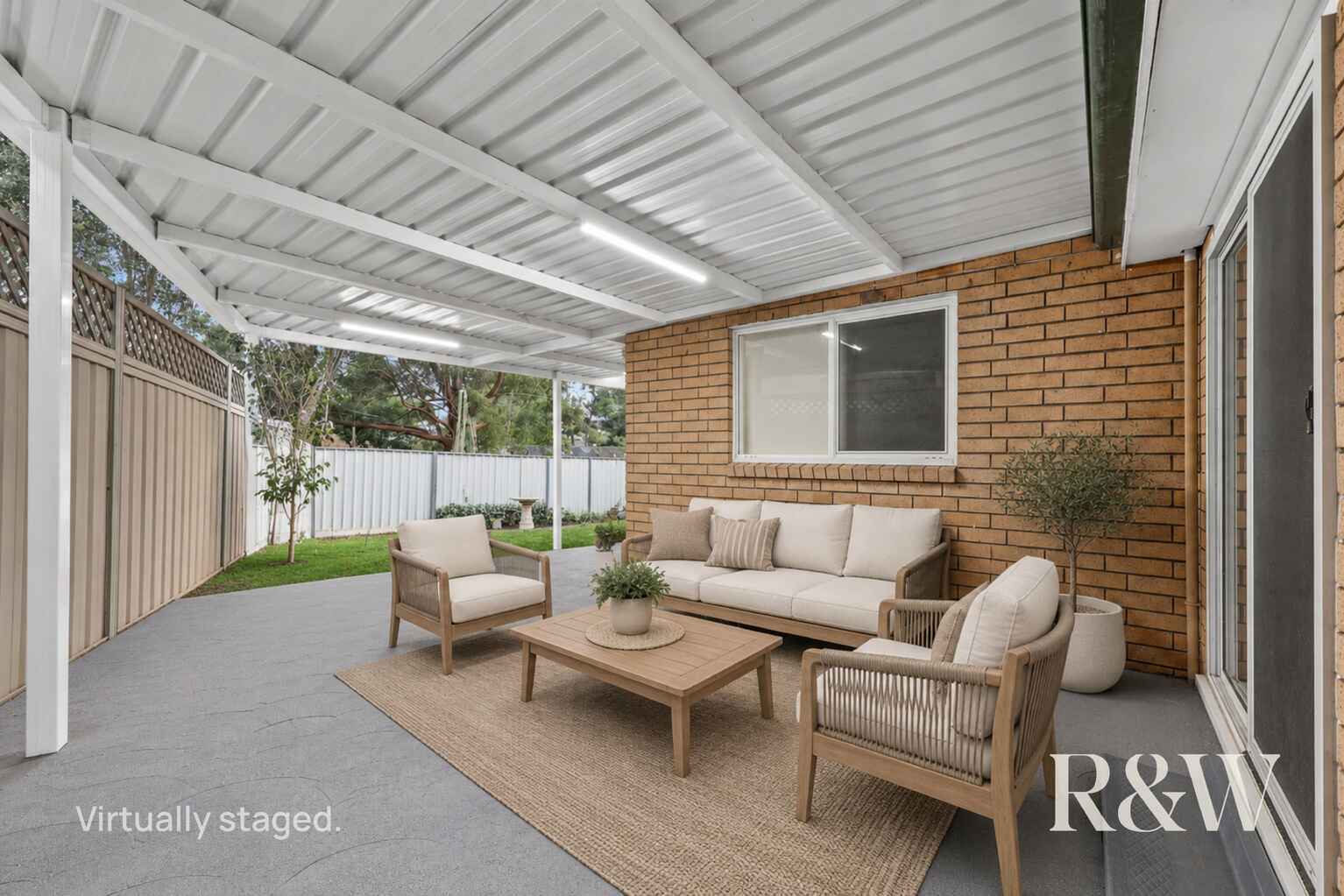 3 OMARU CRESCENT Bradbury