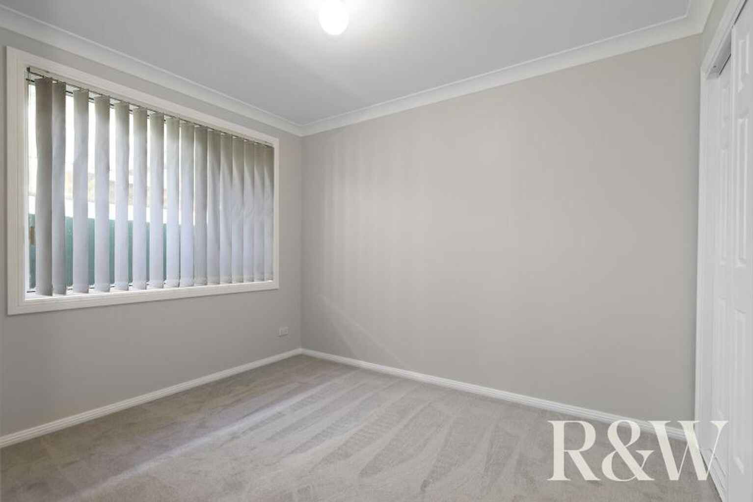 6 Shamrock Court St Clair
