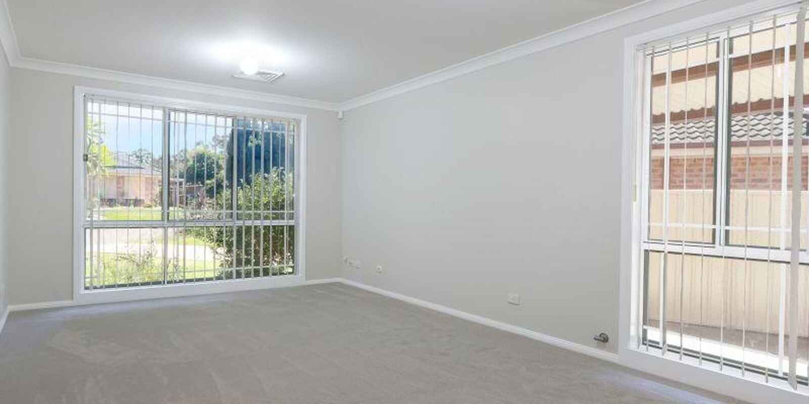 6 Shamrock Court St Clair