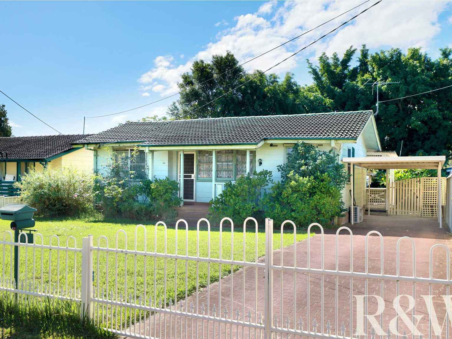 15 Halinda Street Whalan