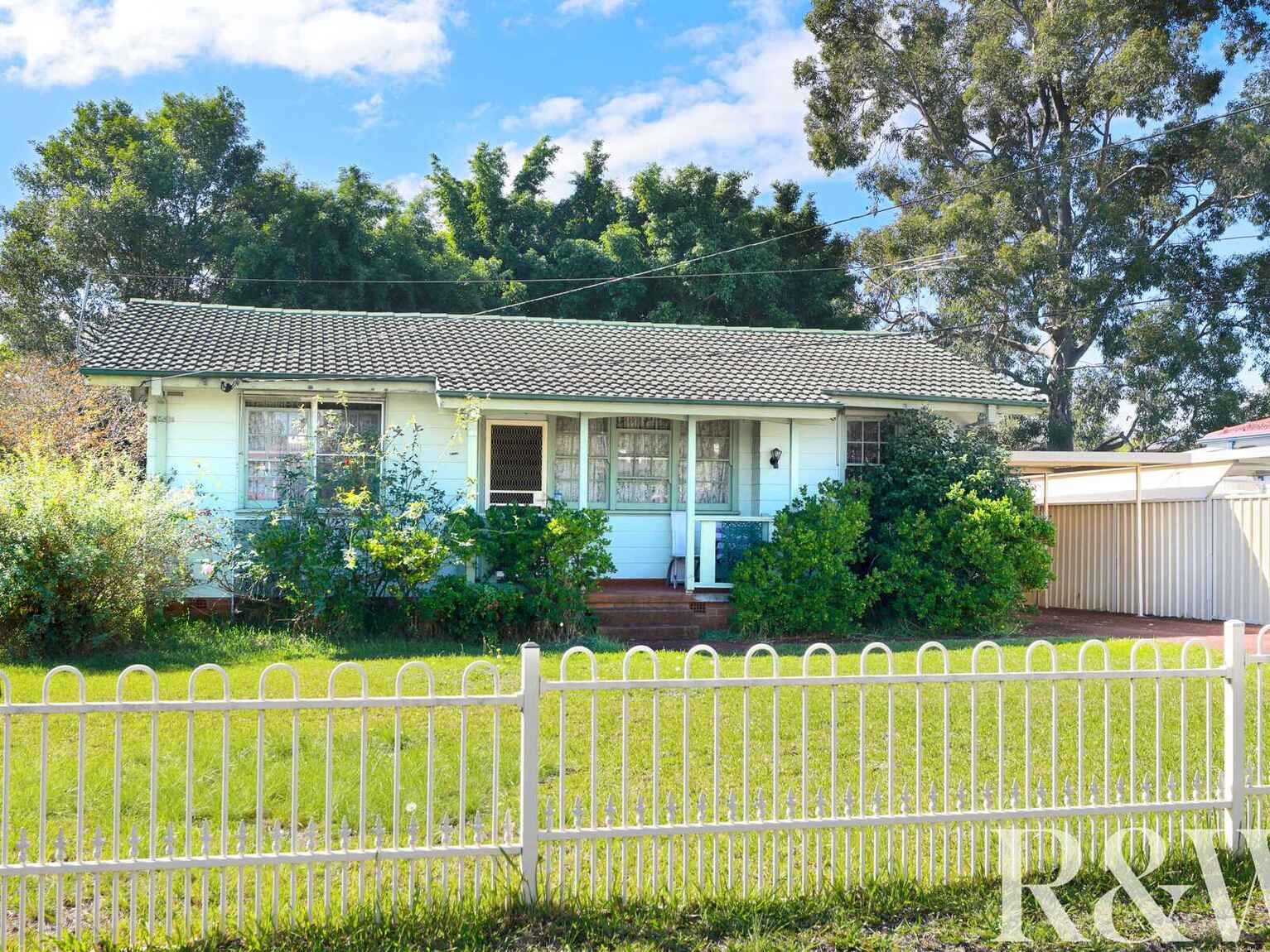 15 Halinda Street Whalan