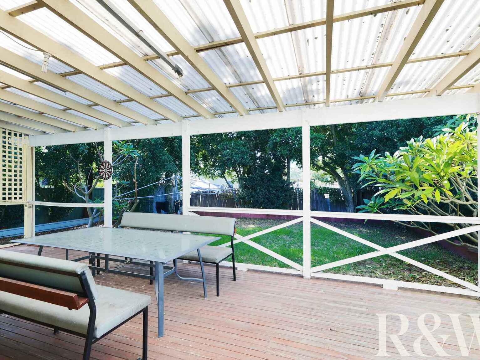 15 Halinda Street Whalan