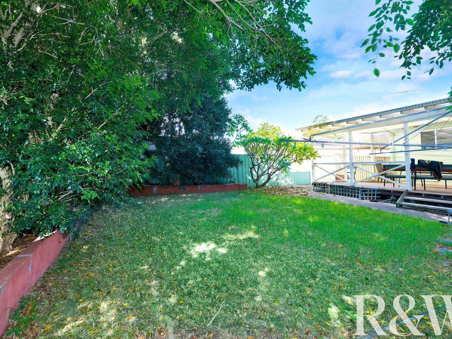 15 Halinda Street Whalan