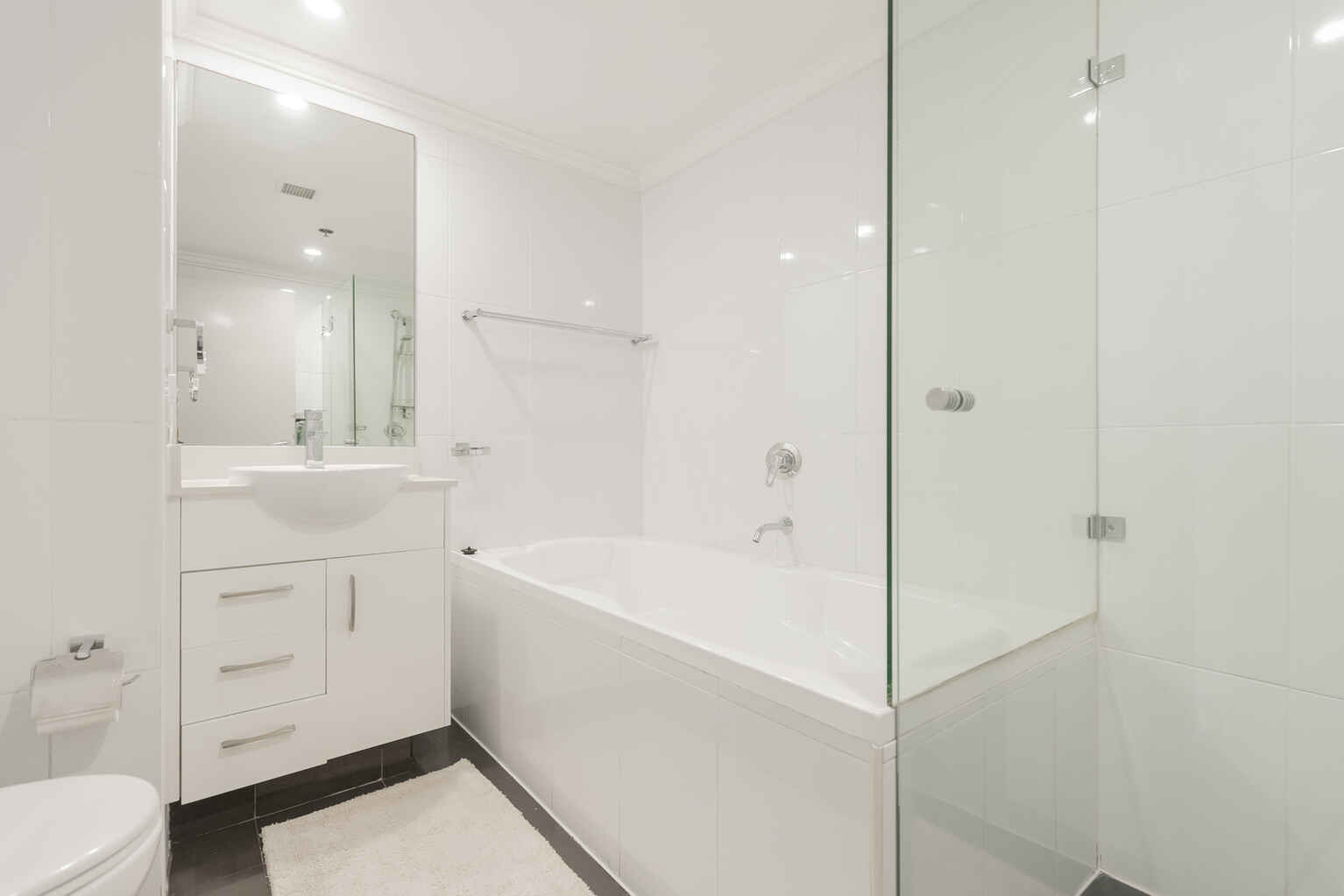 314/8 Lachlan Street Waterloo