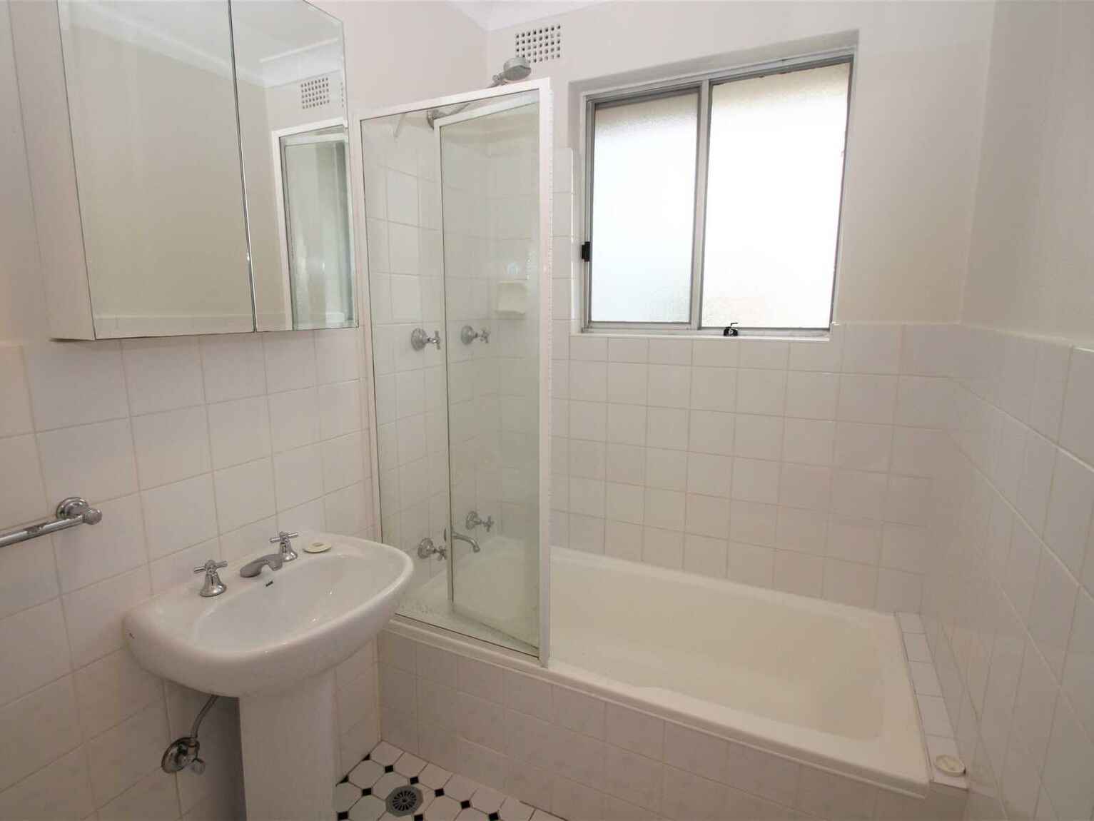 14/8-10 Schwebel Street Marrickville