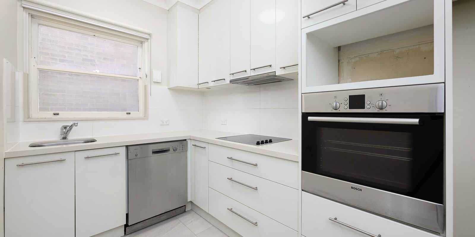 8/18 Woolcott Street Waverton