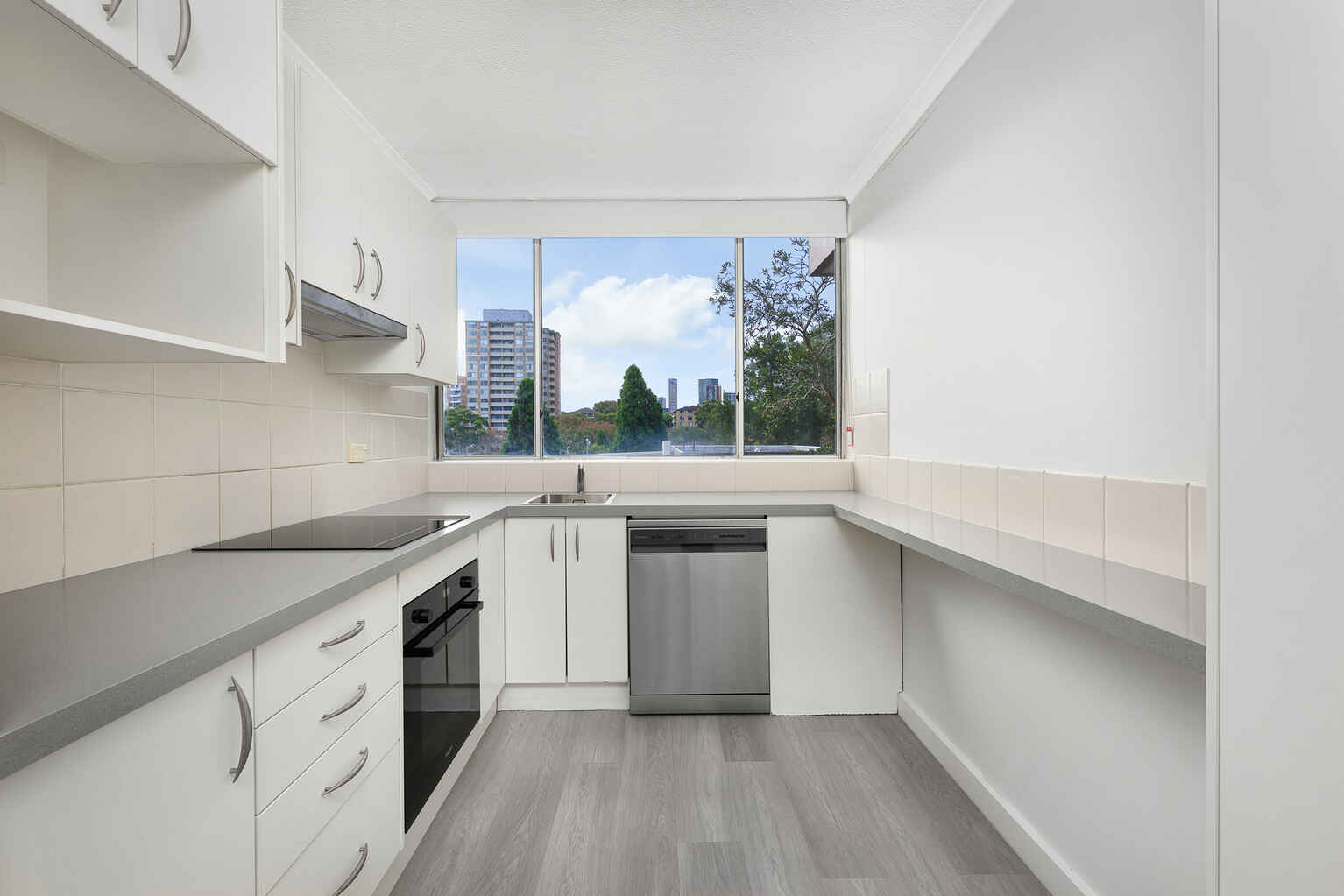 17/16 Carr Street Waverton