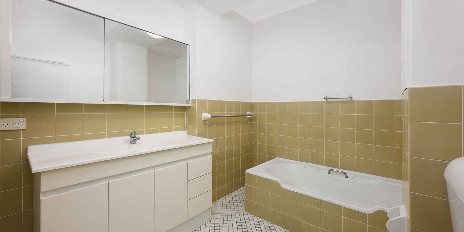 17/16 Carr Street Waverton