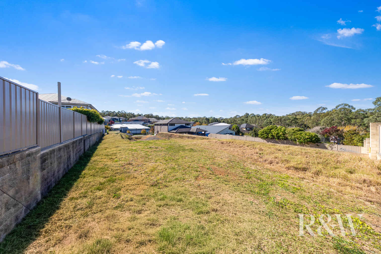 7 HAWTHORNE CIRCUIT Harrington Park