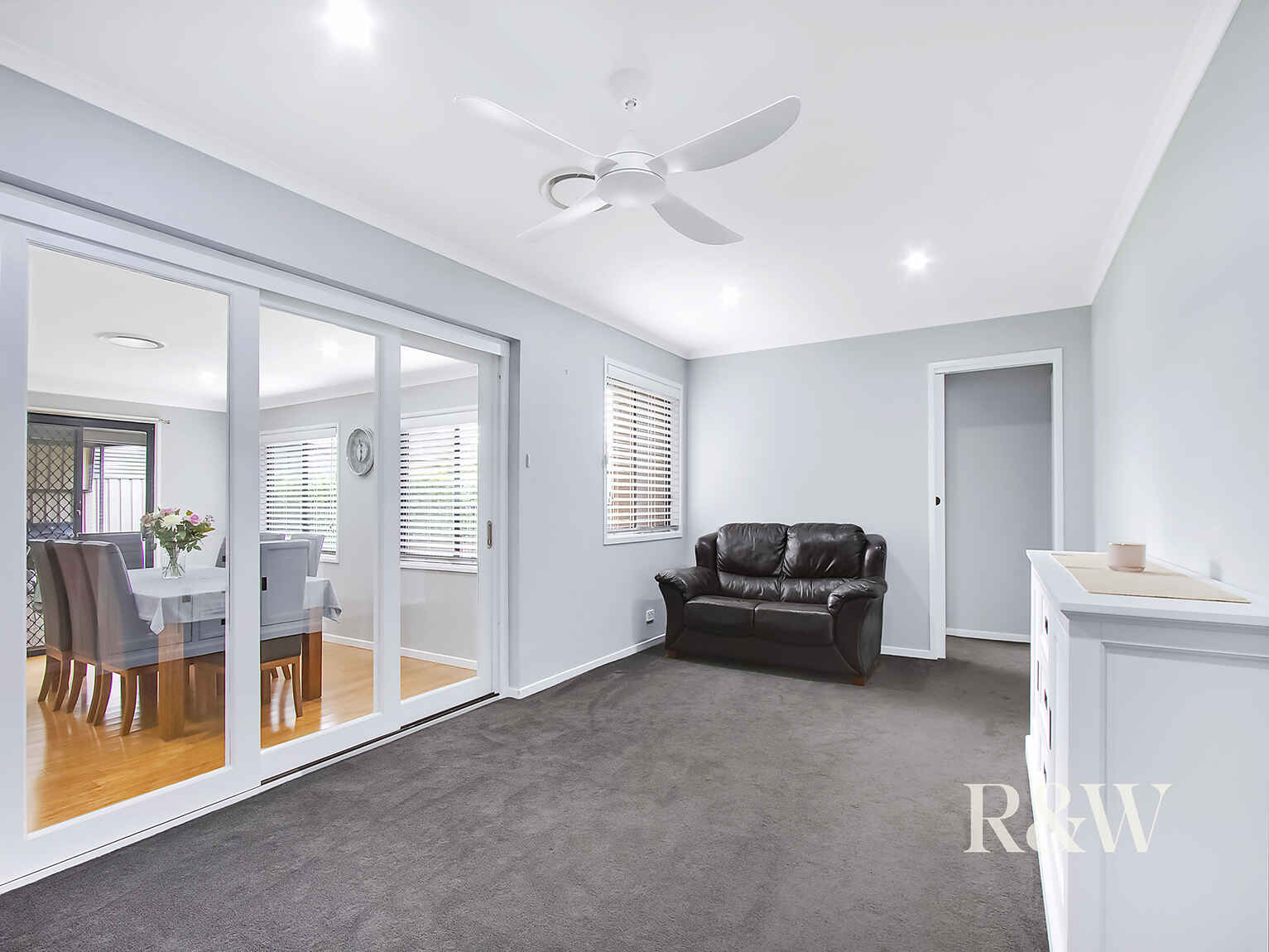 8 Kala Circuit St Clair