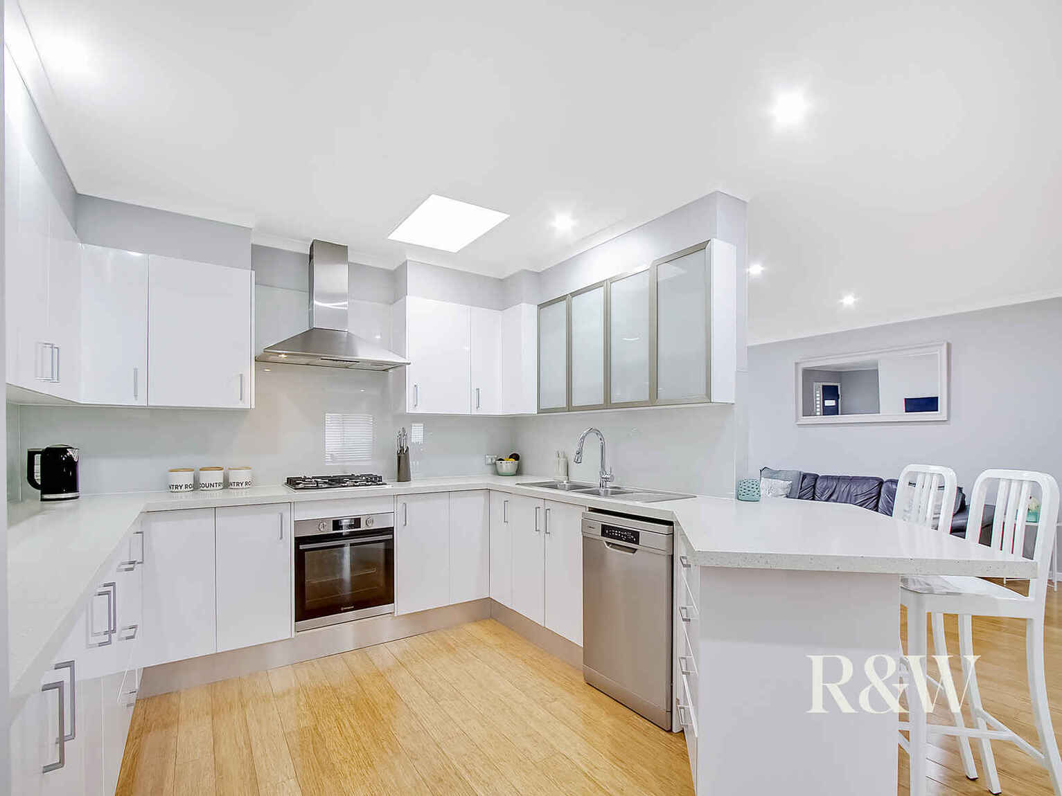 8 Kala Circuit St Clair