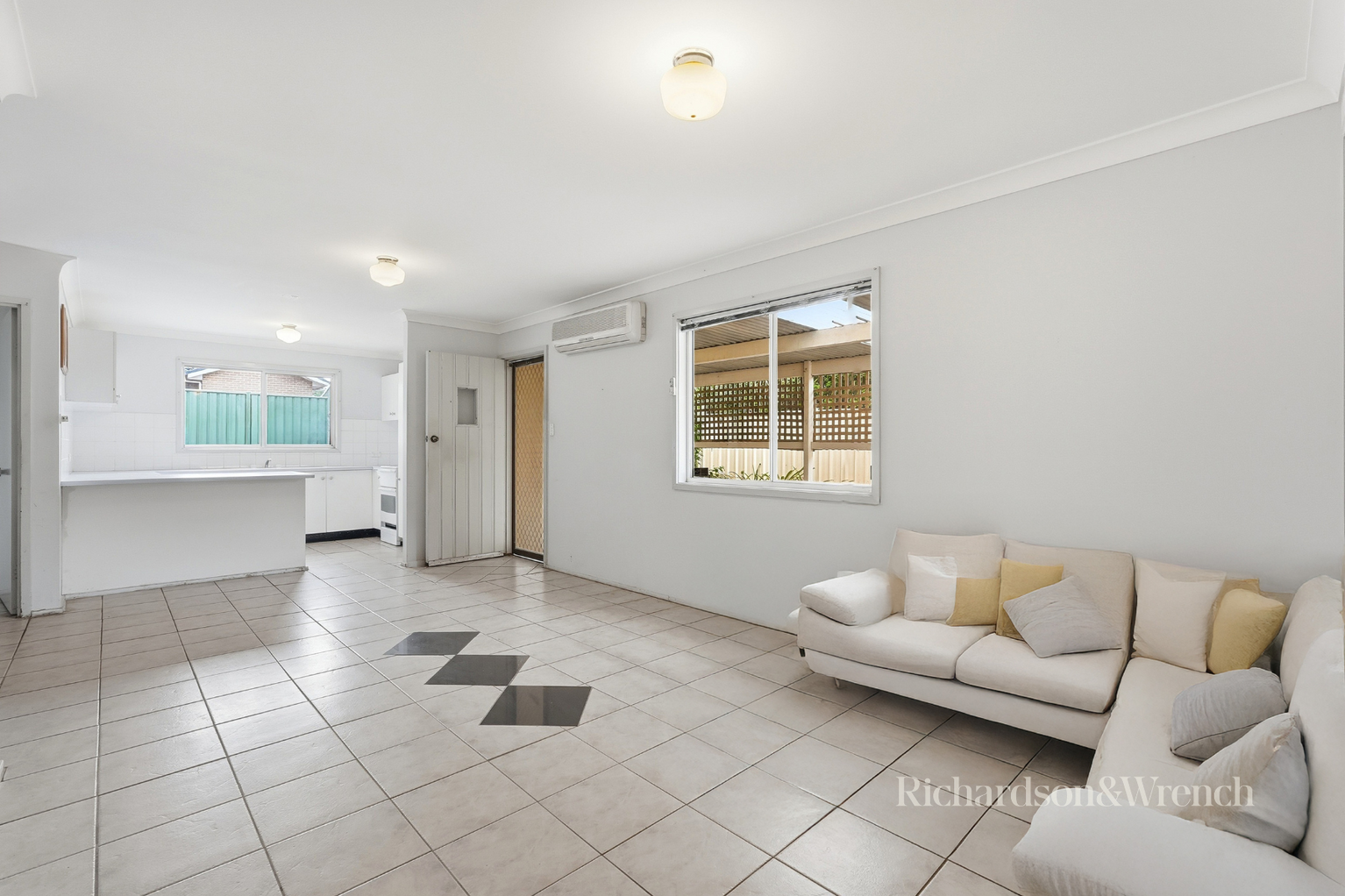 2/80 Uligandi Street Ettalong Beach