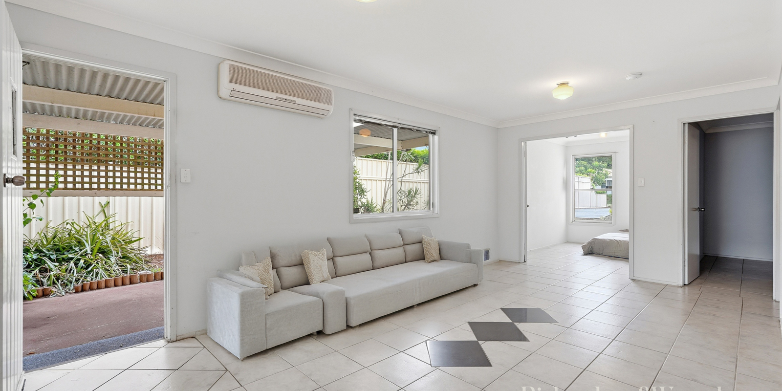 2/80 Uligandi Street Ettalong Beach