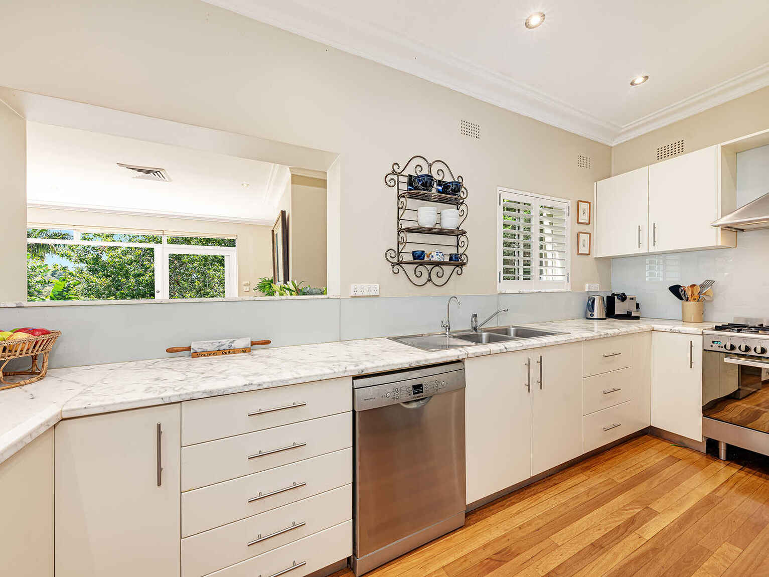 13 Glenroy Avenue Middle Cove