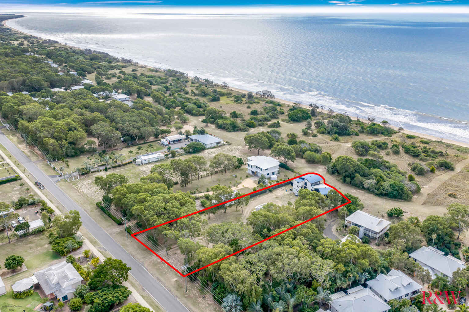 14 Sylvan Drive Moore Park Beach 14 Sylvan Drive Moore Park Beach