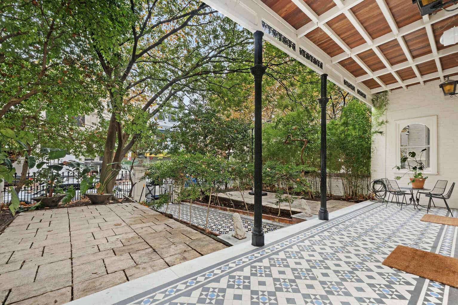 2/113 Victoria Street Potts Point