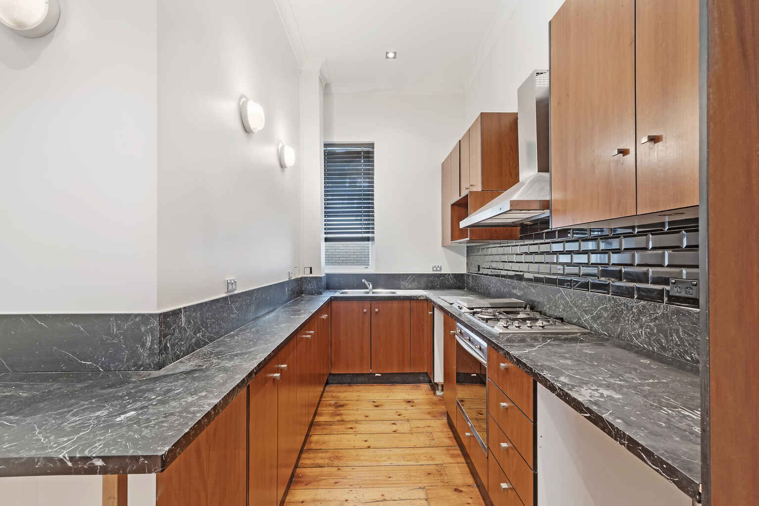 2/113 Victoria Street Potts Point