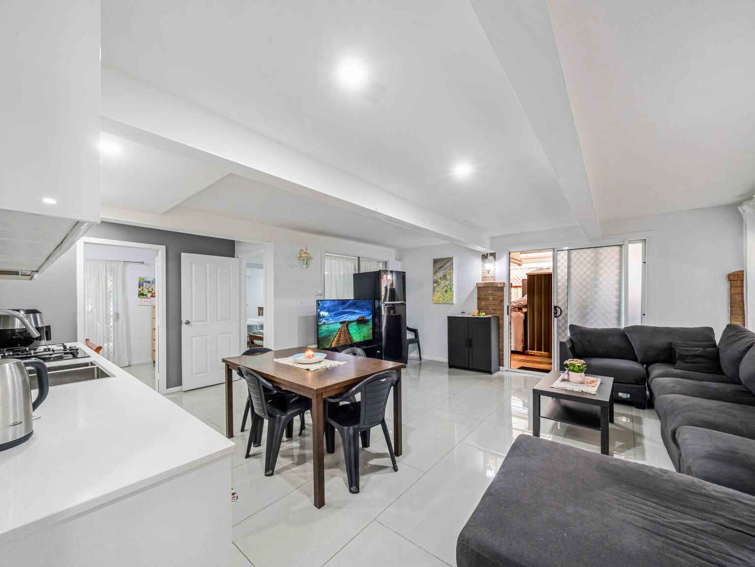 30 Knight Street Lansvale 30 Knight Street Lansvale