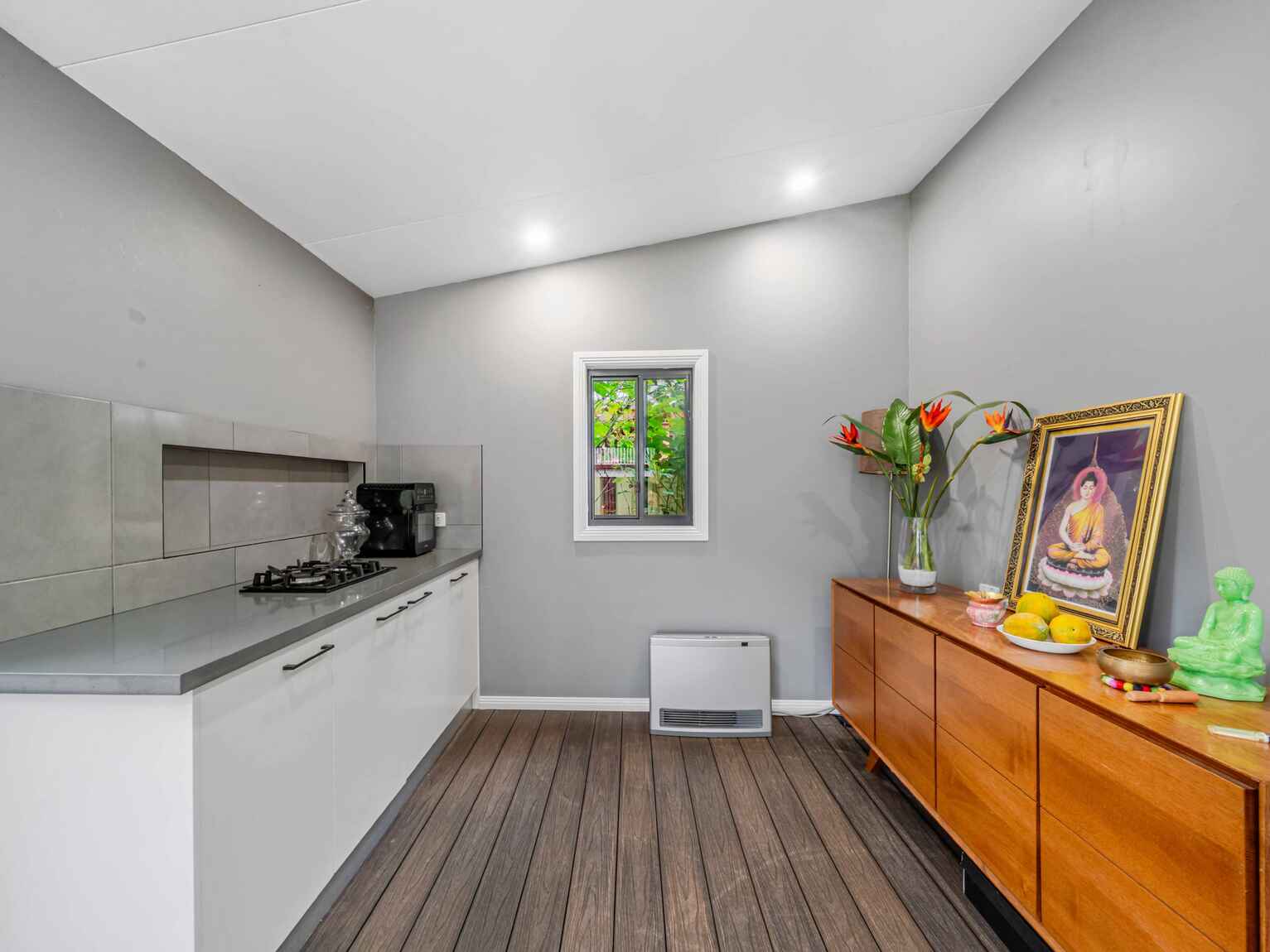 30 Knight Street Lansvale 30 Knight Street Lansvale