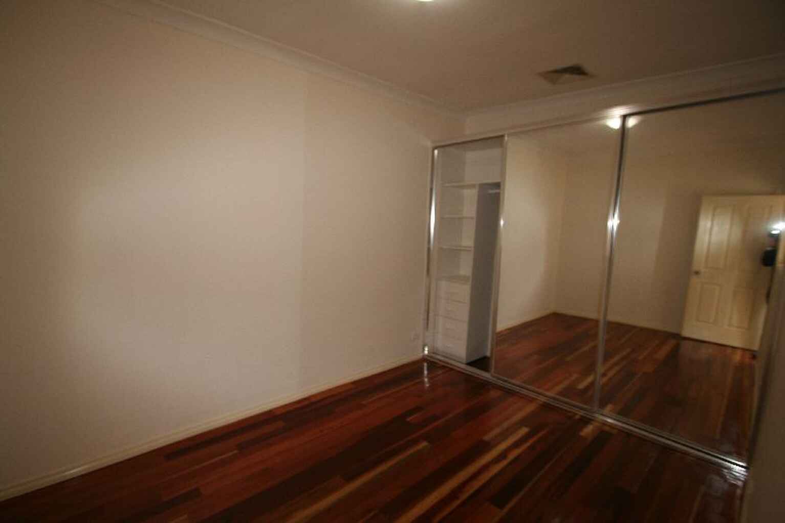 2/102 Alice Street Newtown