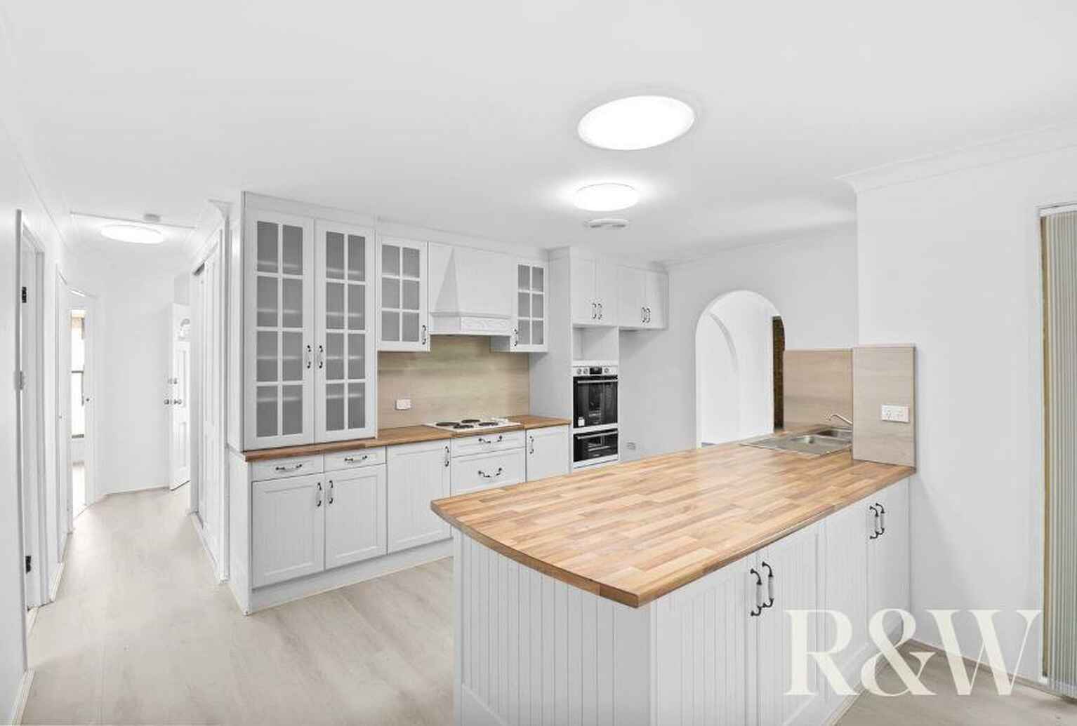 17 Rainbow Place, St Clair