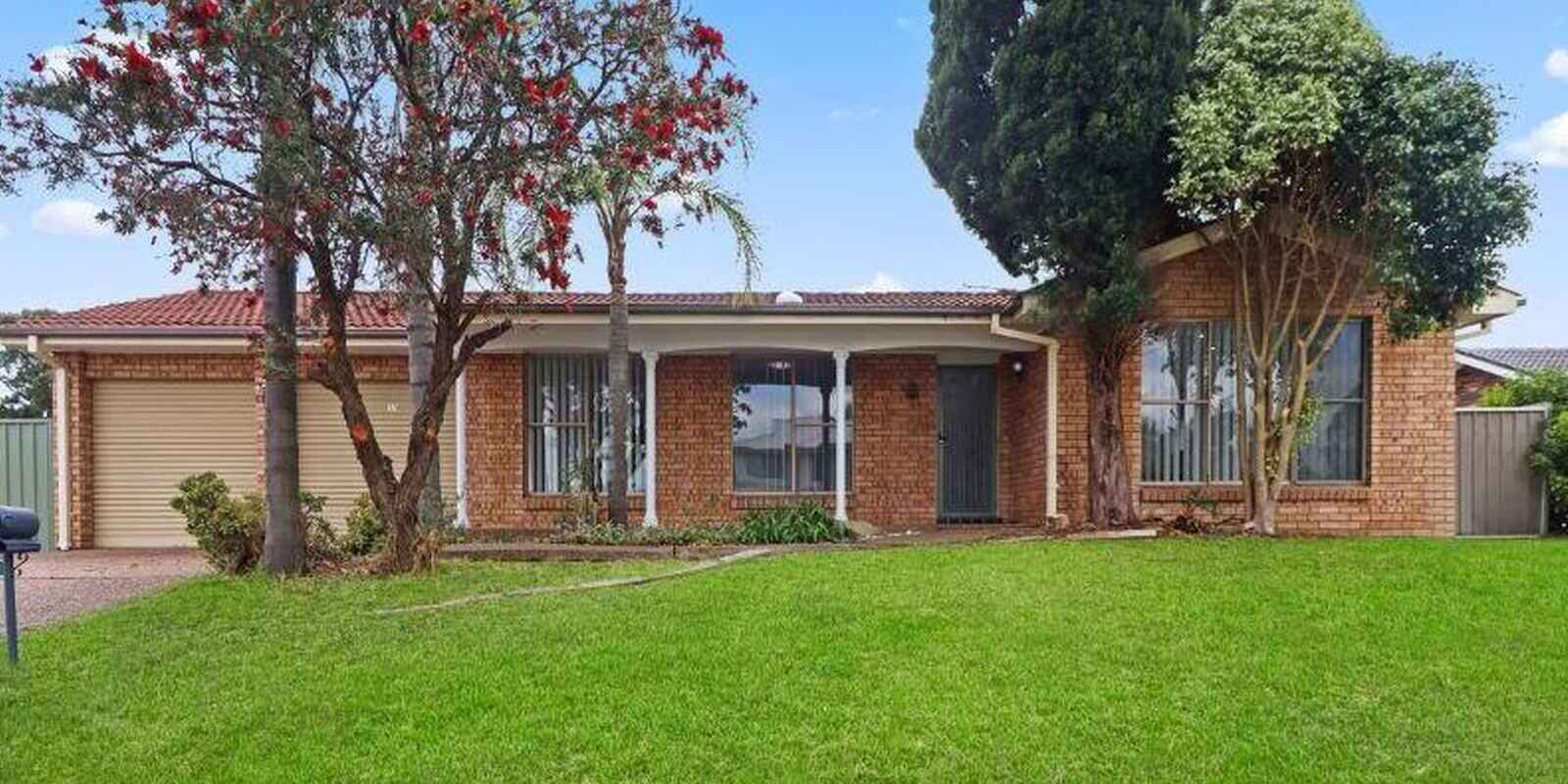 17 Rainbow Place, St Clair