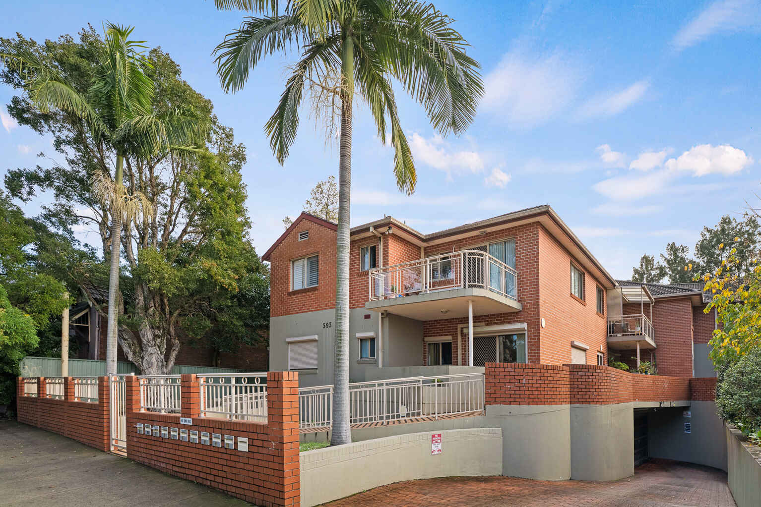 10/593 New Canterbury Road Dulwich Hill