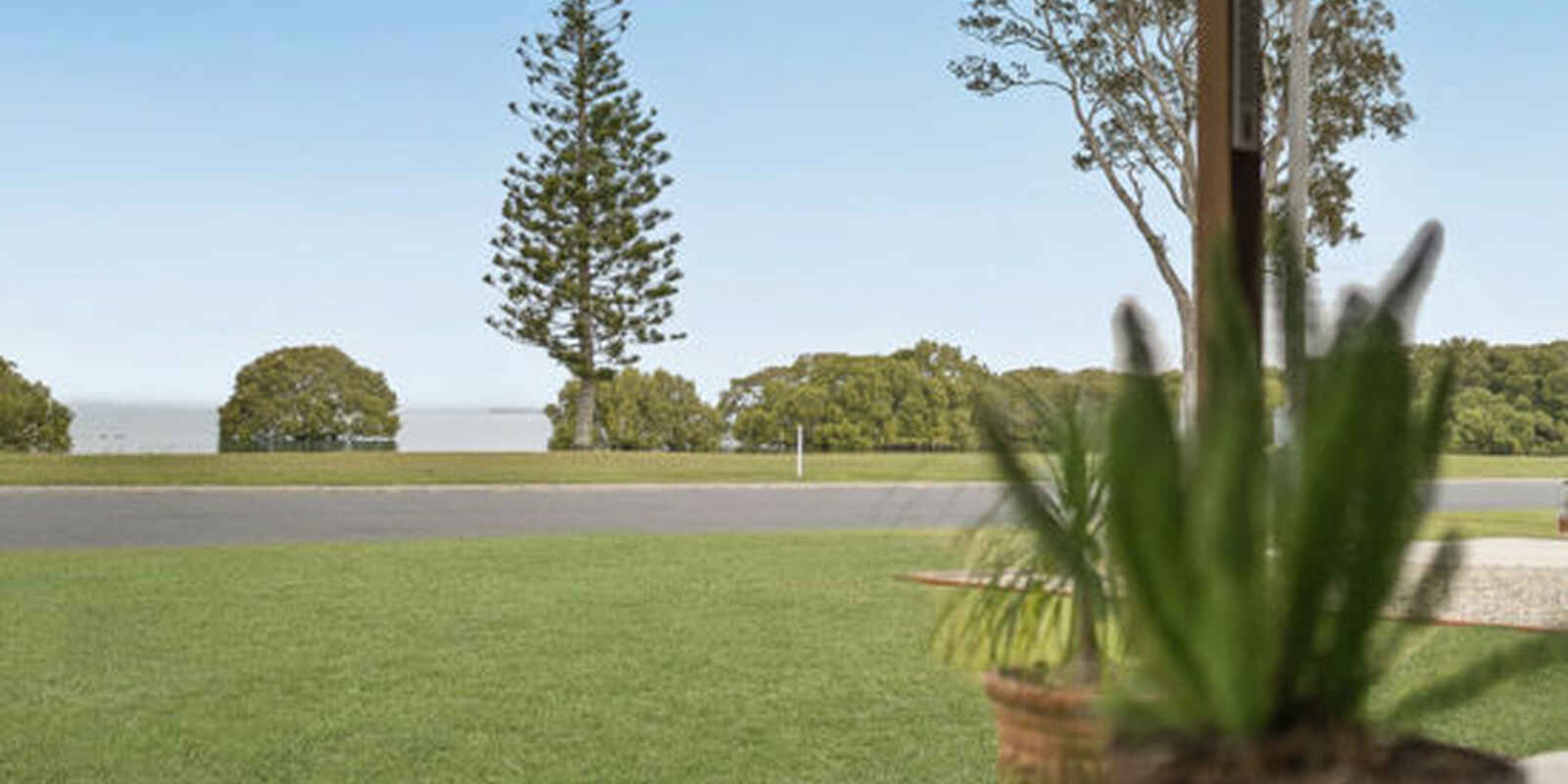 53 Esplanade Godwin Beach 53 Esplanade Godwin Beach