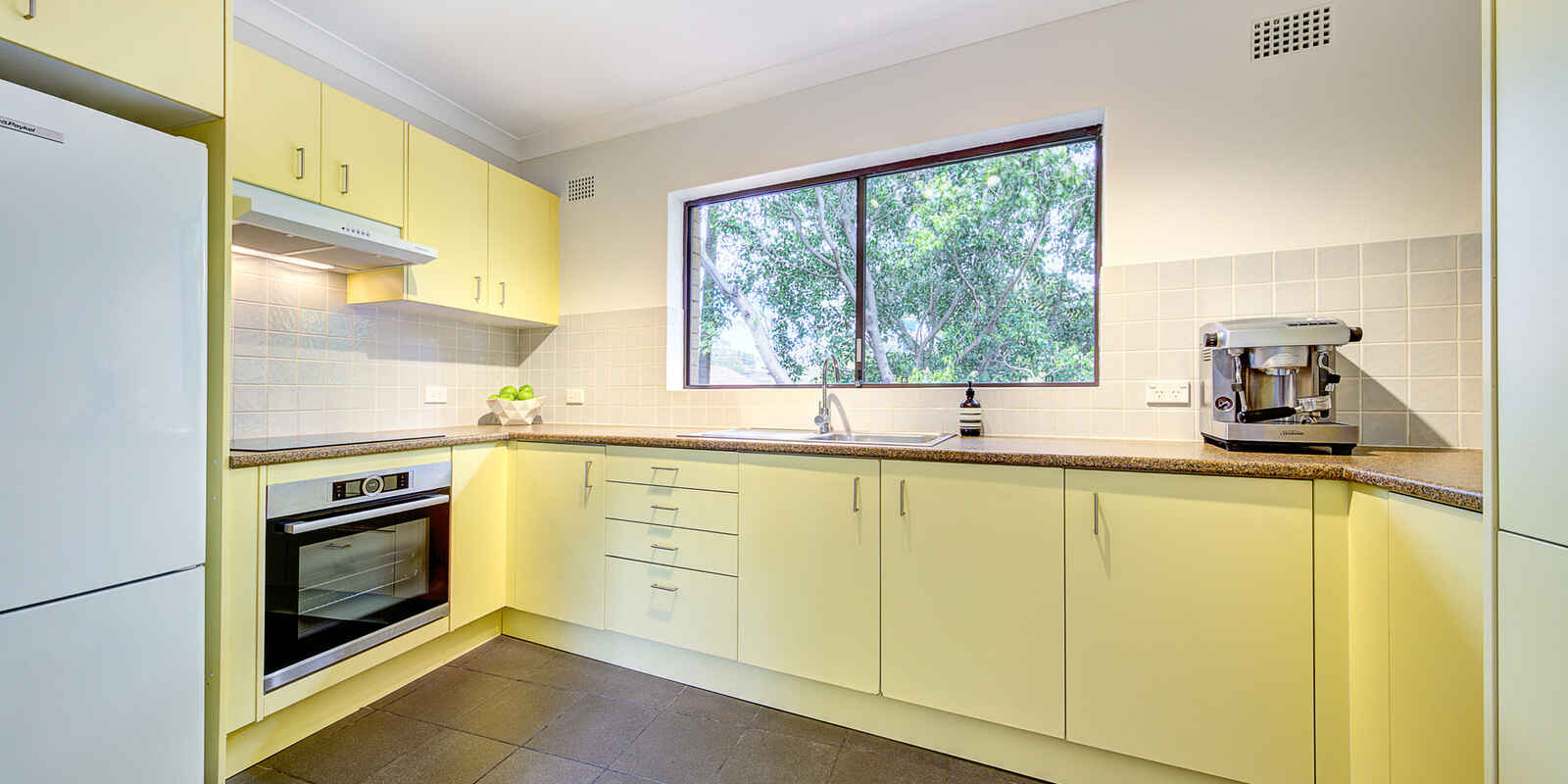 8/218 Ben Boyd Road Cremorne