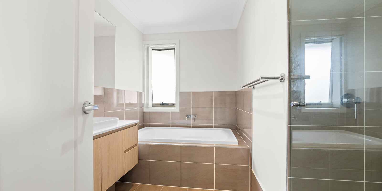 1/139 Barrenjoey Road Ettalong Beach